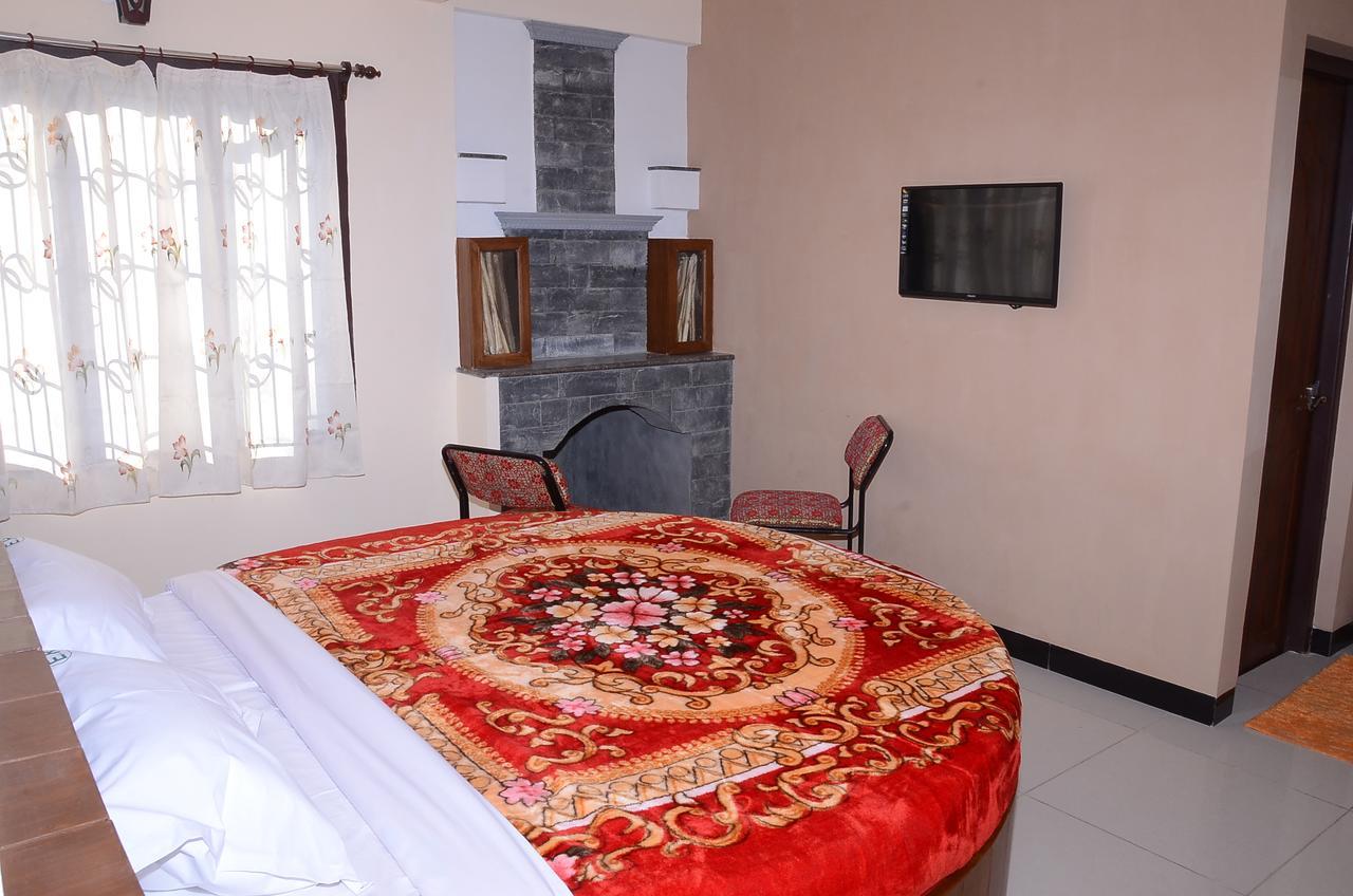 Ezhil Residency Hotel Kodaikanal Exterior photo