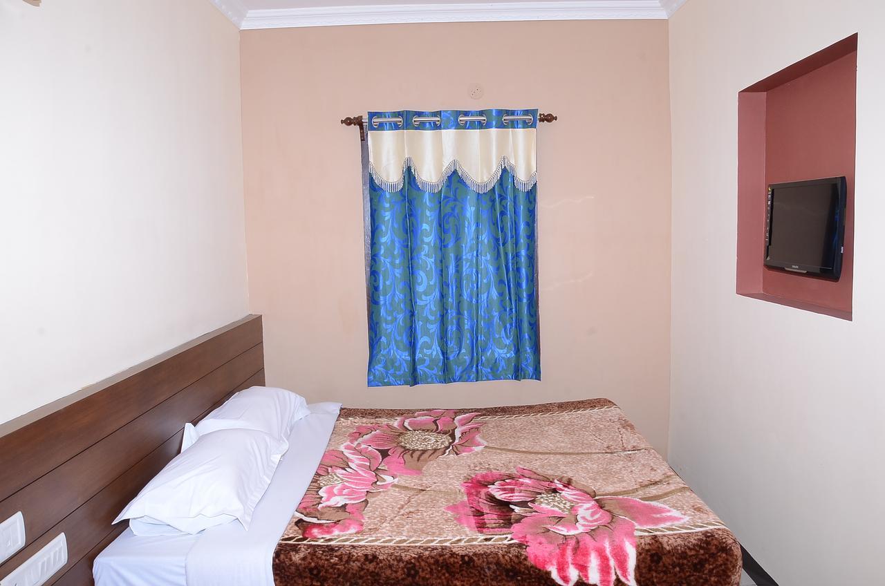 Ezhil Residency Hotel Kodaikanal Exterior photo